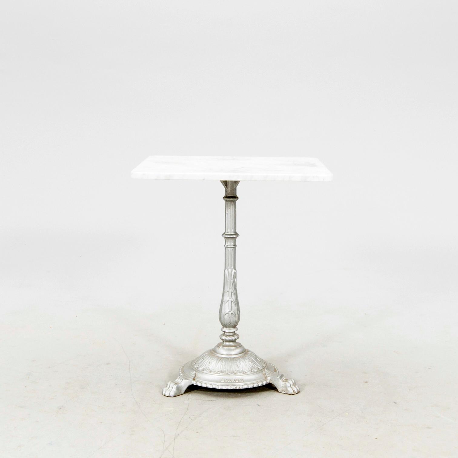 Cafébord Byarums bruk sent 1900-tal.