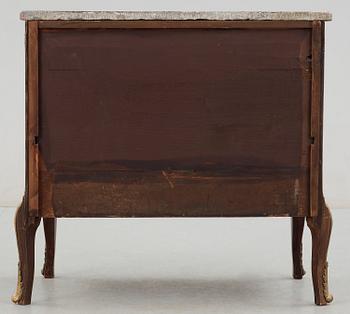 BYRÅ, gustaviansk stil,1900-talets första del.