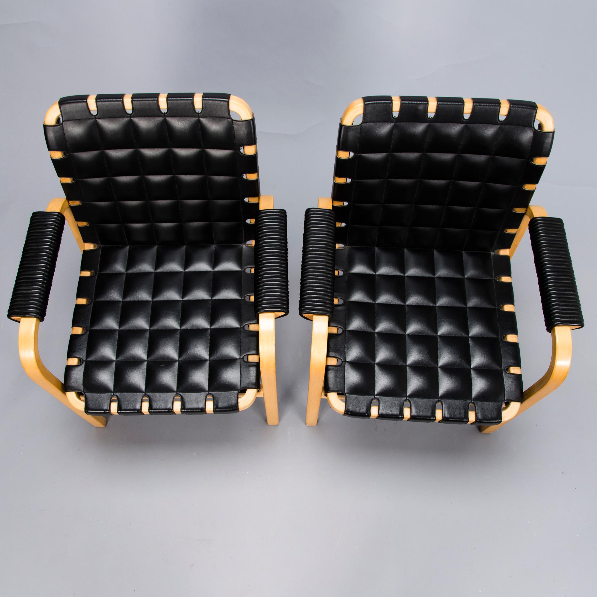 ALVAR AALTO, nojatuoleja, 2 kpl, malli 45, Artek 1990-luvun loppu.