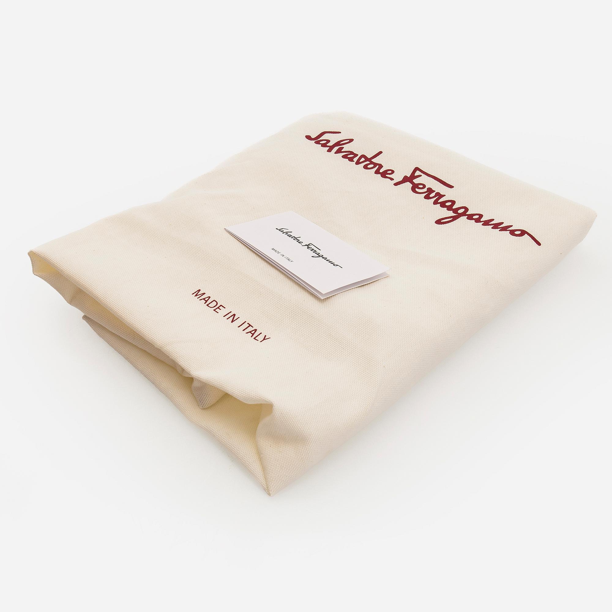 Salvatore Ferragamo, a 'Studio' bag.