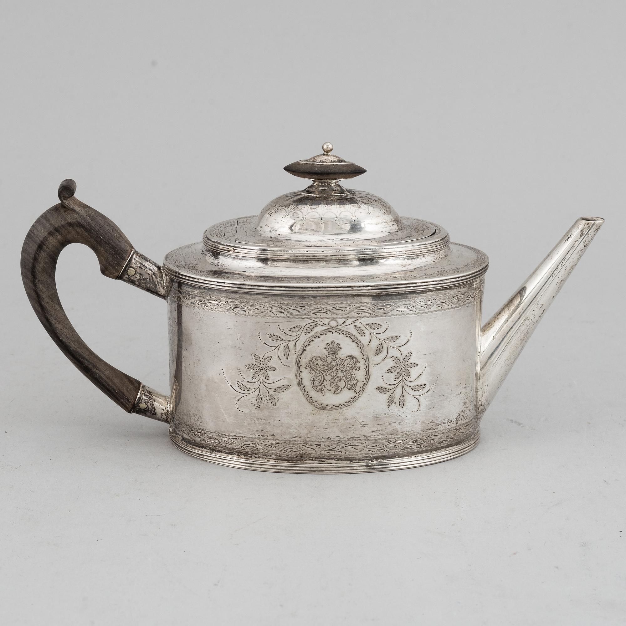 CHRISTIAN HOSOE, TEKANNA, silver. Köpenhamn, 1800.