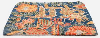 Matta (Khagangma) antik Tibet, omkring 1900, ca 66x61 cm.