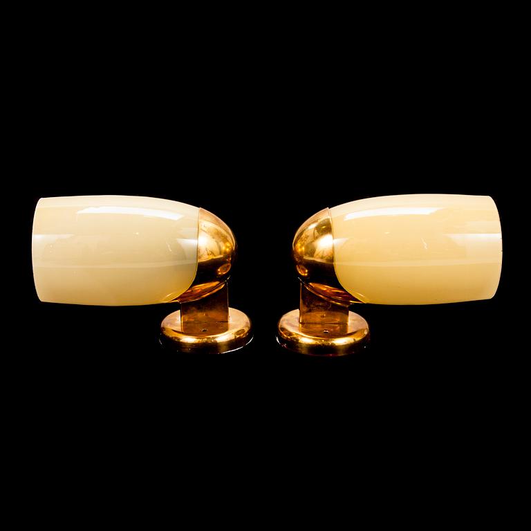 PAAVO TYNELL, a pair of mid 20th century wall lights for Idman. Finland.