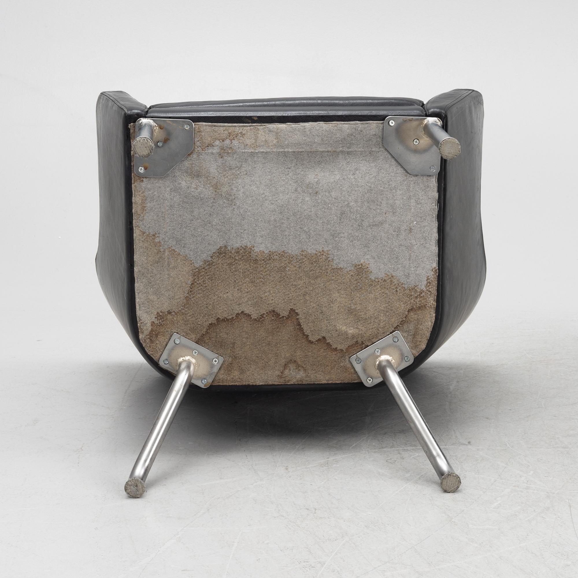 Anna Kraitz, a pair armchairs, 'Beatrix', Källemo.