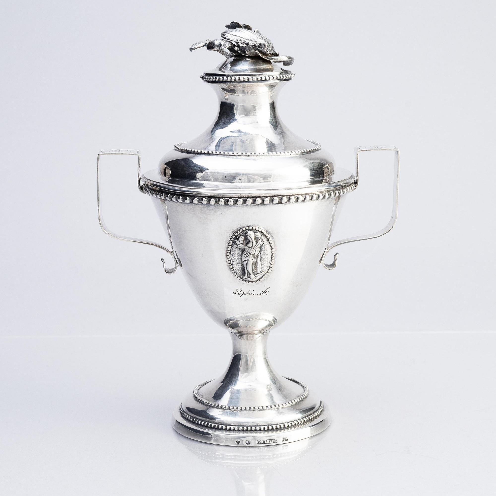 Petter Gillberg, sockerskål med lock, silver, Varberg 1790. Gustaviansk.