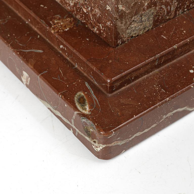 Ljusstake, empirestil, sent 1800-tal.