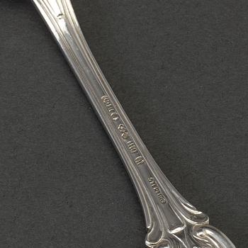 GULDSMEDSAKTIEBOLAGET, BESTICK 40 delar, silver, modell "Olga", 1900-talets mitt.