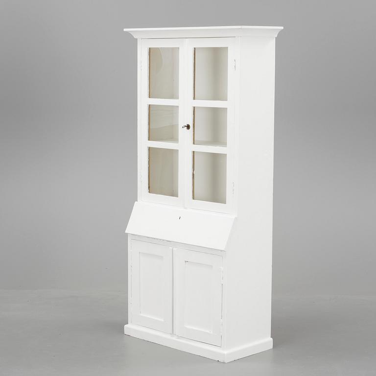 VITRINSKÅP, tidigt 1900-tal.