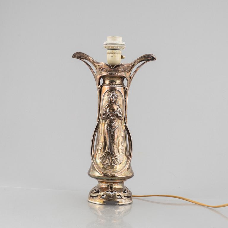 Bordslampa, nysilver, jugend, 1900-talets början.