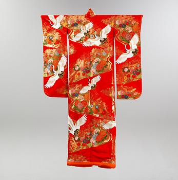 A Japanese silk kimono, 20th Century.