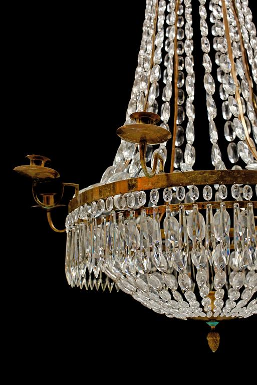 LJUSKRONA, gustaviansk stil, 1900-talets början, höjd ca 90 cm.