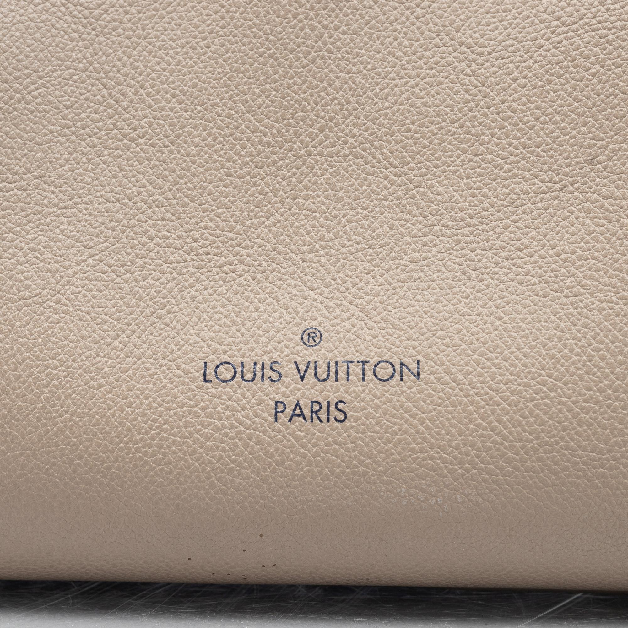 Louis Vuitton, "On My Side MM", 2020.