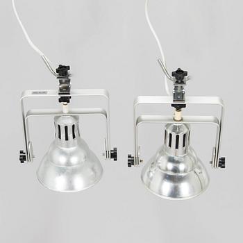 Yrjö Kukkapuro, spottivalaisimia, 2 kpl, malli 100, Haimi Oy 1970.