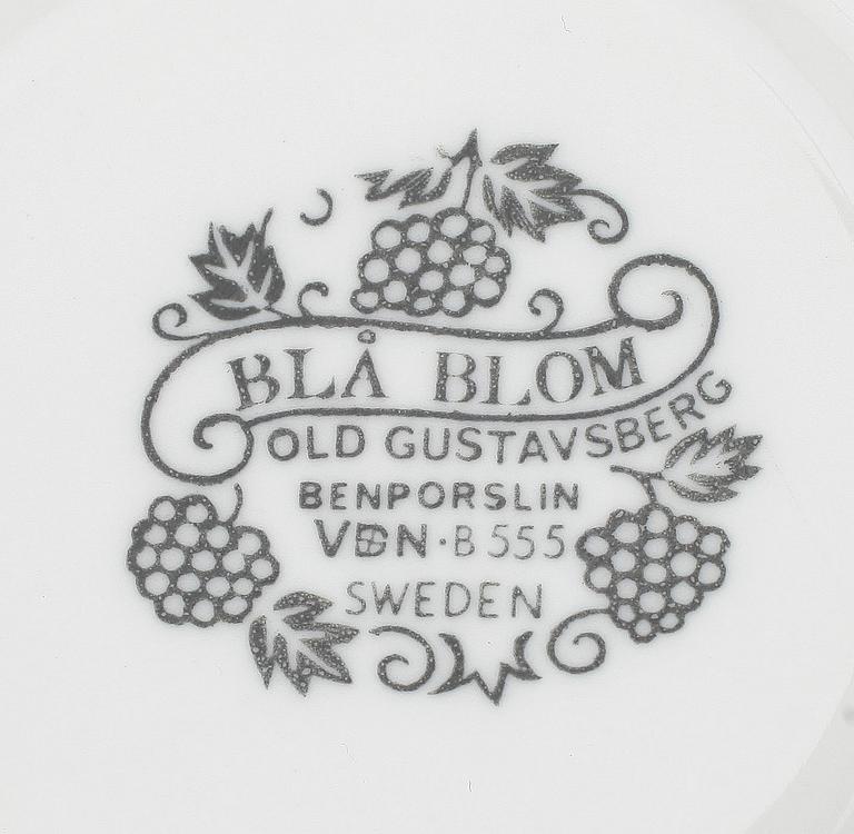 KAFFE samt MATSERVIS, 69 delar, porslin, "Blå blom", Gustavsberg, 1900-tal.