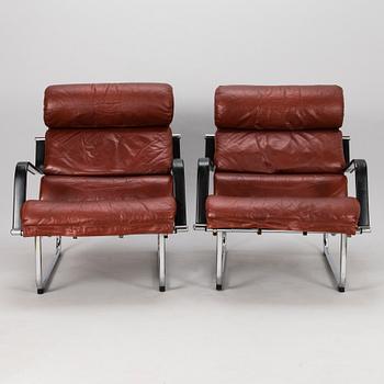 YRJÖ KUKKAPURO, A pair of late 1900s open armchairs, "Remmi" Avarte.
