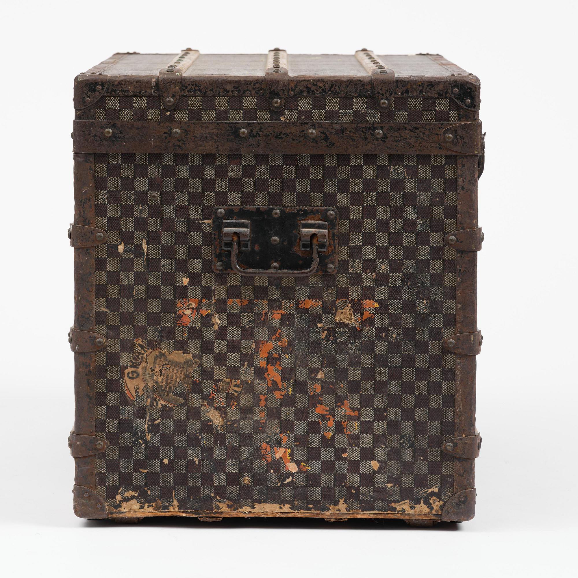 Louis Vuitton suitcase, late 19th century.