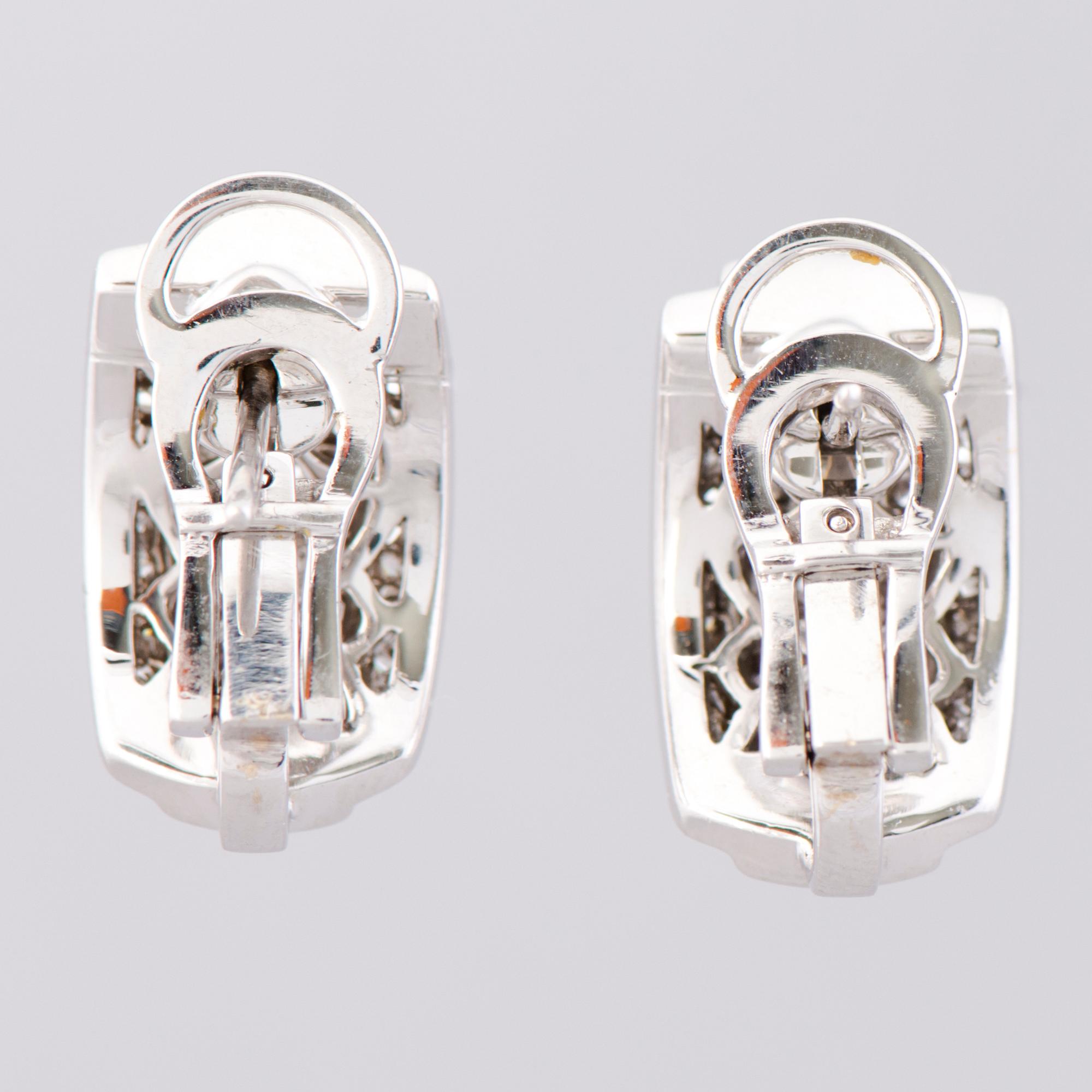 ÖRHÄNGEN, princesslipade diamanter, 18K vitguld.