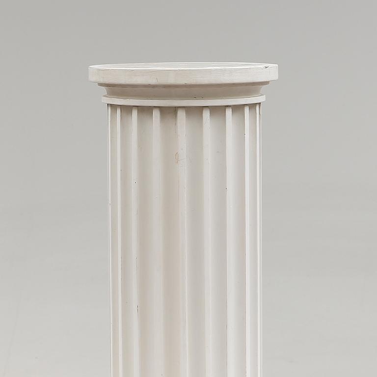 PIEDESTAL/KOLONN, 1900-talets andra hälft.