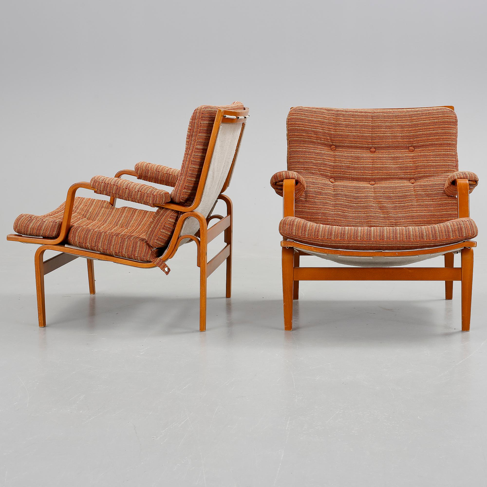 FÅTÖLJER, ett par, "Ingrid", Bruno Mathsson för Dux, 1900-talets slut.