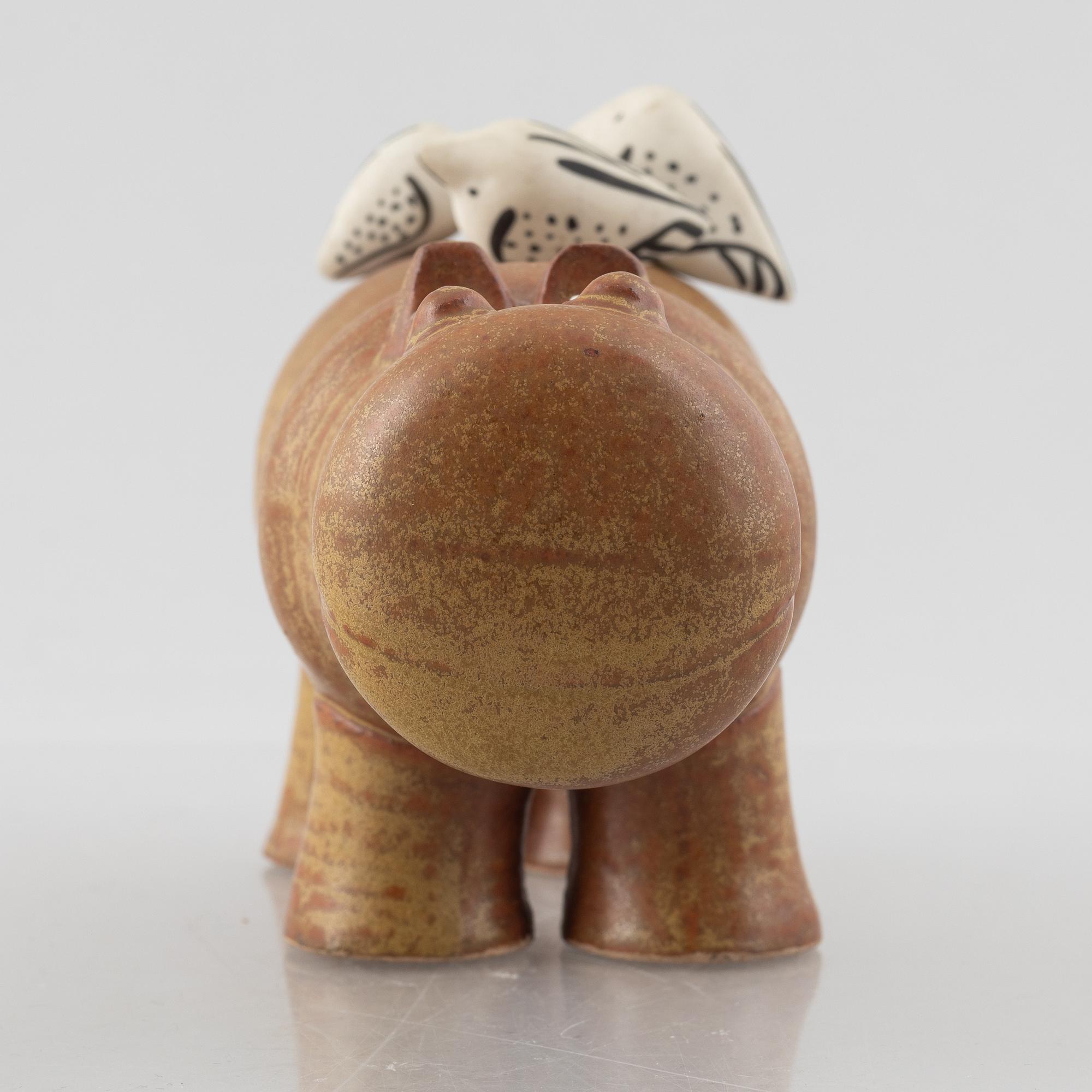 Lisa Larson, figurin, stengods, "Flodhäst med fåglar", Gustavsberg, 1966–1970.