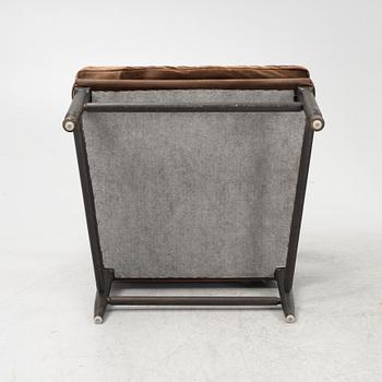 Karmstolar, ett par, Gripsholmsmodell, sent 1900-tal.