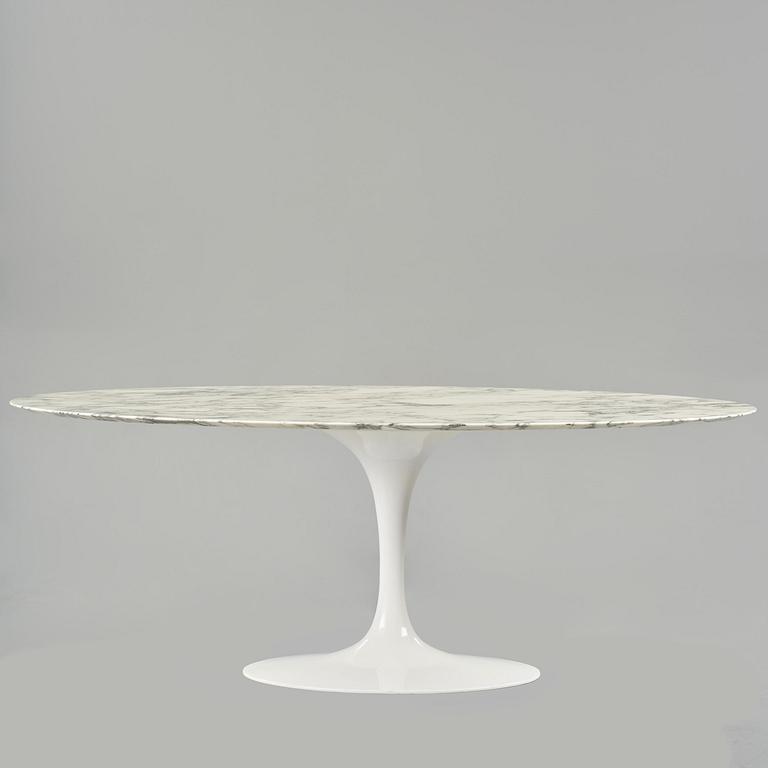 Eero Saarinen, a "Tulip" dining table, Knoll Studio, 2010.