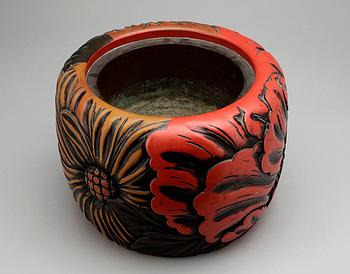 YTTERFODER, koppar samt möjl. lack, troligen Japan 1900-tal.