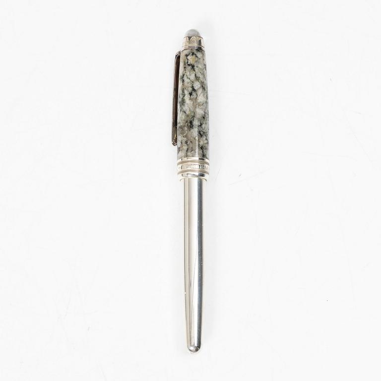 A Montblanc rollerball pen, limited edition 'Soulmakers for 100 years', 'Starwalker'.