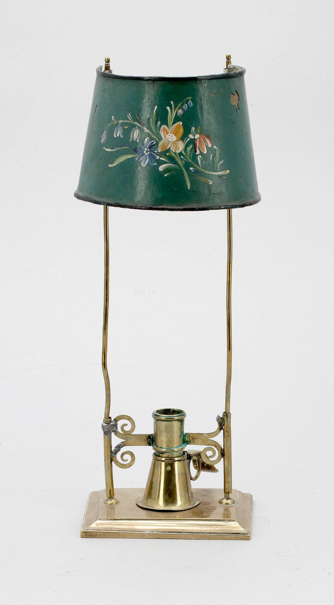 BORDSLAMPA/LÄSLJUSSTAKE. Empirestil. 1800/1900-tal.