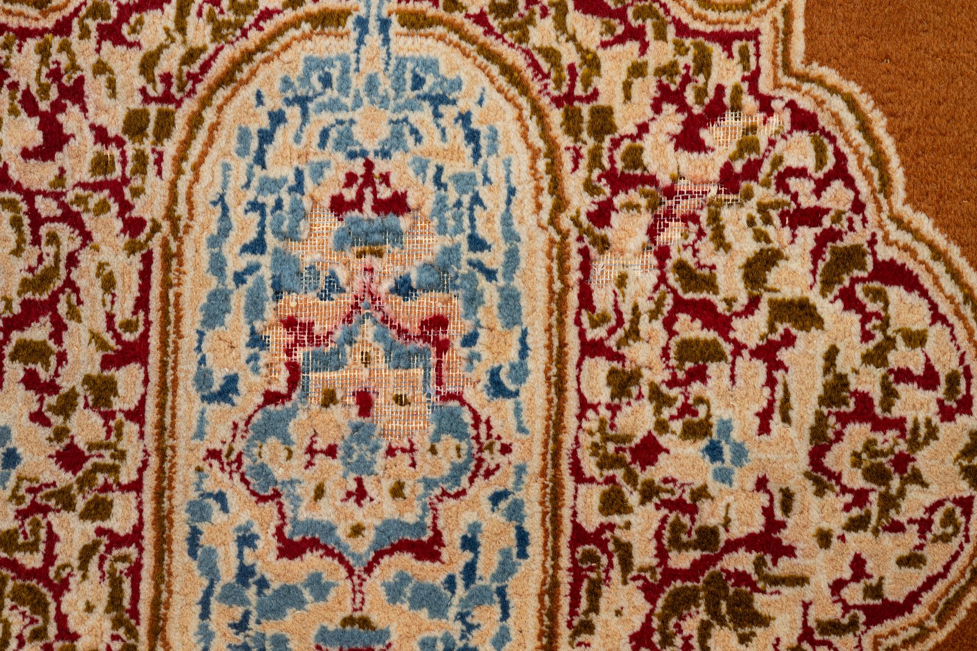 Carpet, Kerman, approx. 371 x 271 cm.