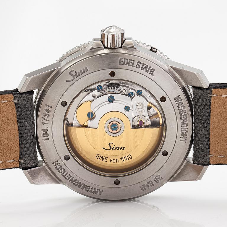 Sinn, 104 St Sa A B E, armbandsur, 41 mm.