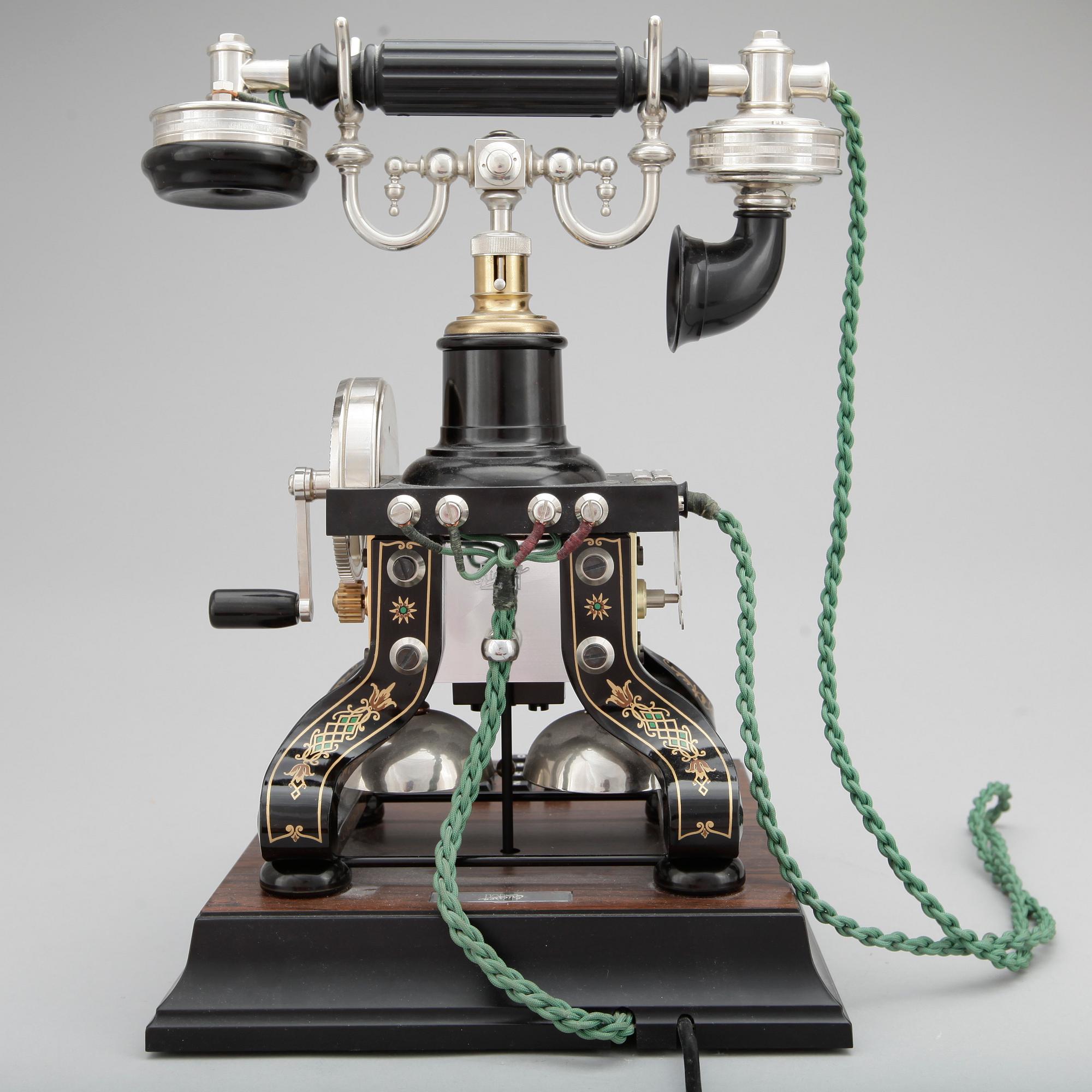 TELEFON, jubileumsmodell efter "Taxen", LM Ericsson. Sent 1900-tal.