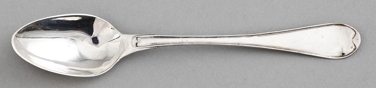 TESKEDAR, 12 st, silver, "Svensk rund", mest 1700-tal.