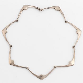 HANS HANSEN, a sterling silver necklace, Denmark, 1960's.