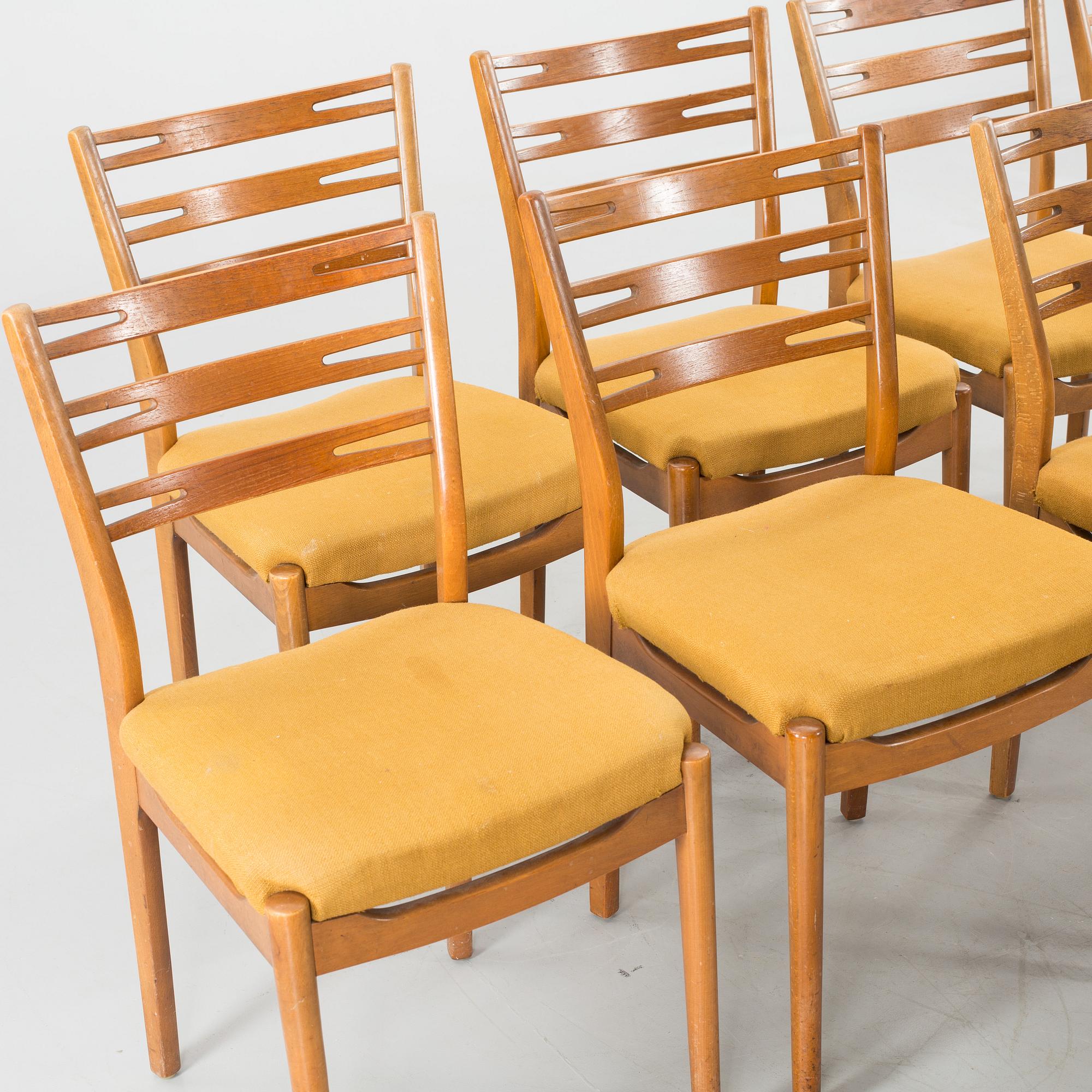 A SET OF 8 KLINT/DELLA CHAIRS BY IKEA. MIDDLE OF 20TH CENTURY.