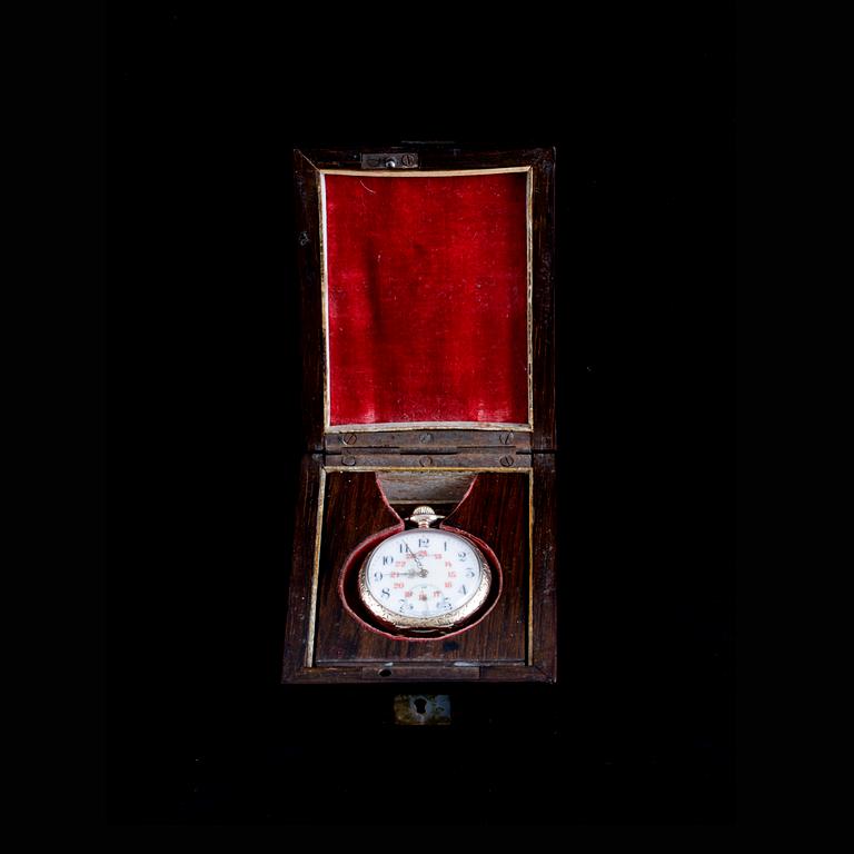 DAMFICKUR, Longines 14 K guld, 1900-talets början. I ask.