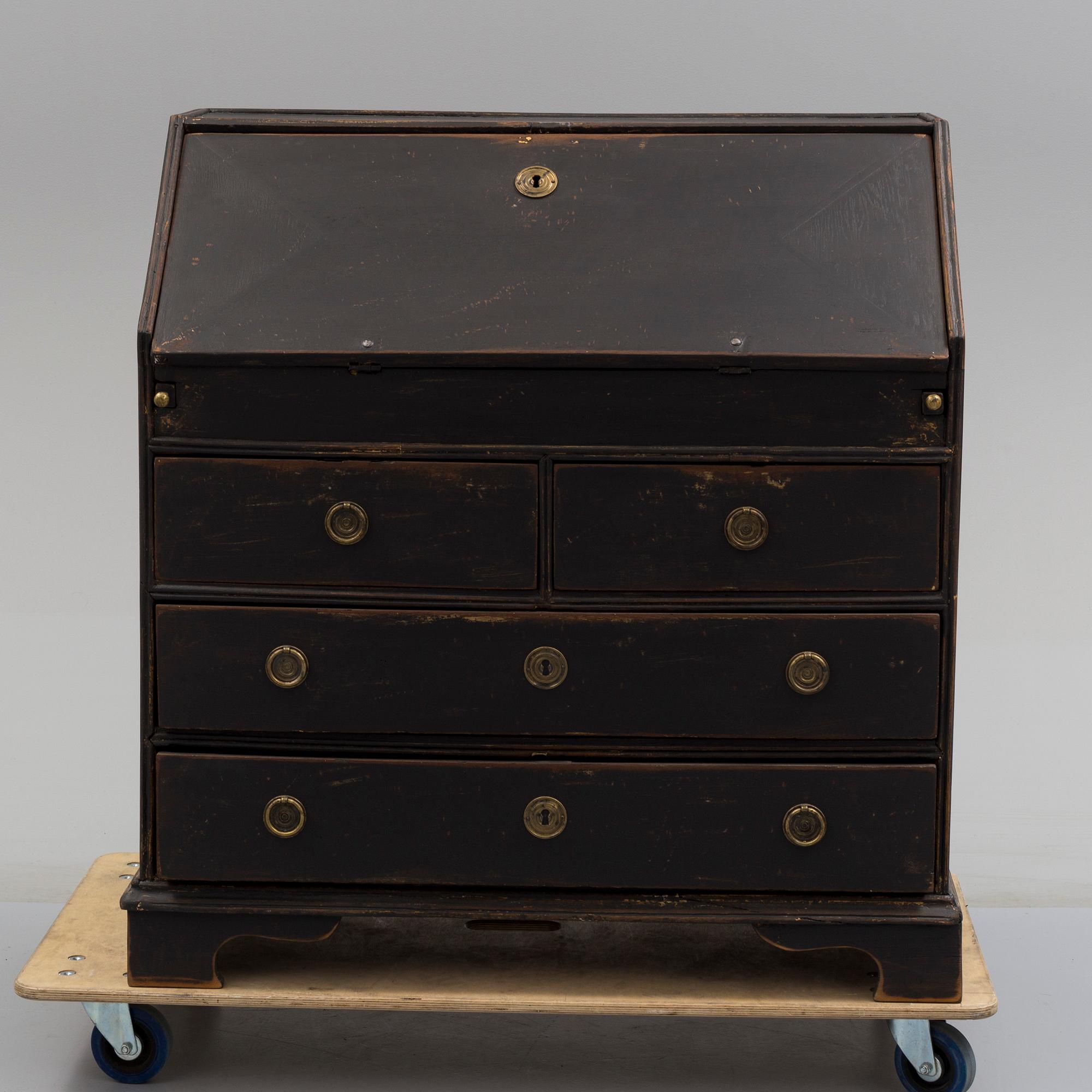 A late 18th century secretaire.