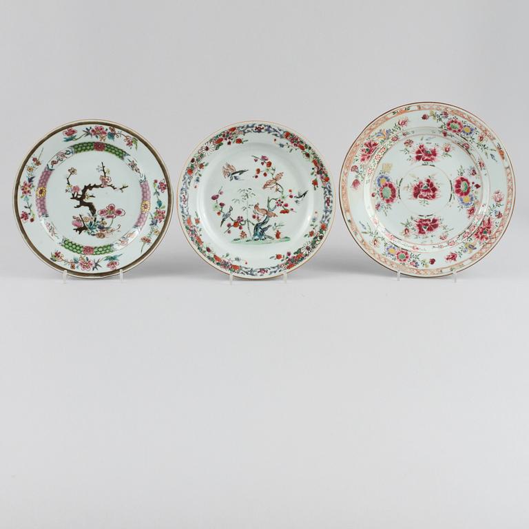 TALLRIKAR, 3 st, porslin, Kina, 1700-tal.