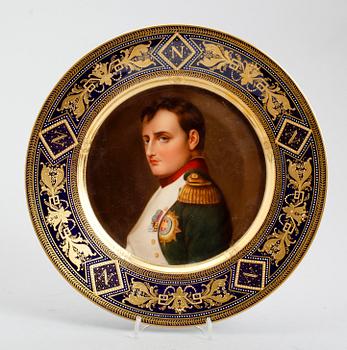 TALLRIK, porslin, Wien, sannolikt 1800-talets andra hälft.