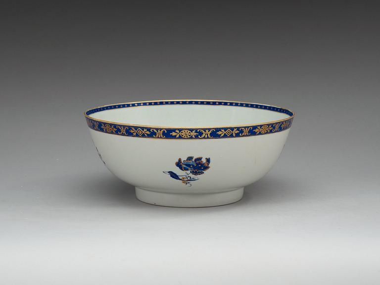 BÅLSKÅL, kompaniporslin. Qing dynastin, sent 1700-tal.