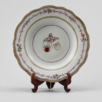 TALLRIK, porslin, Kina, 1700-tal.