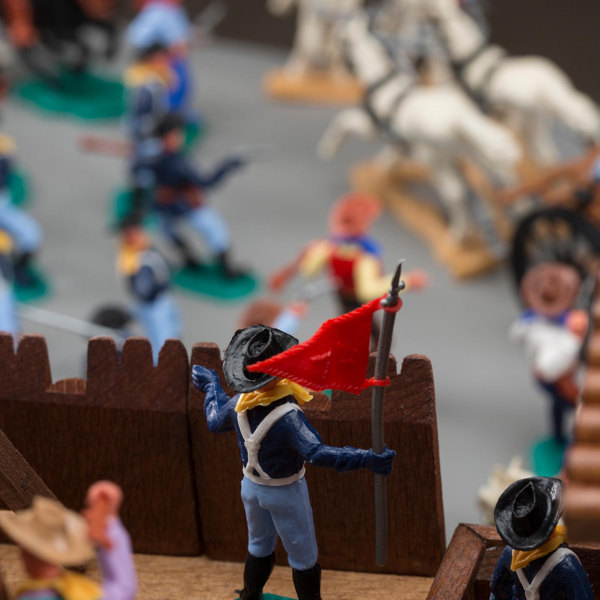 A SET OF WESTERN FIGURES AND FORT BY OEHME & SÖHNE GERMANY AND TIMPO TOYS ENGLAND.