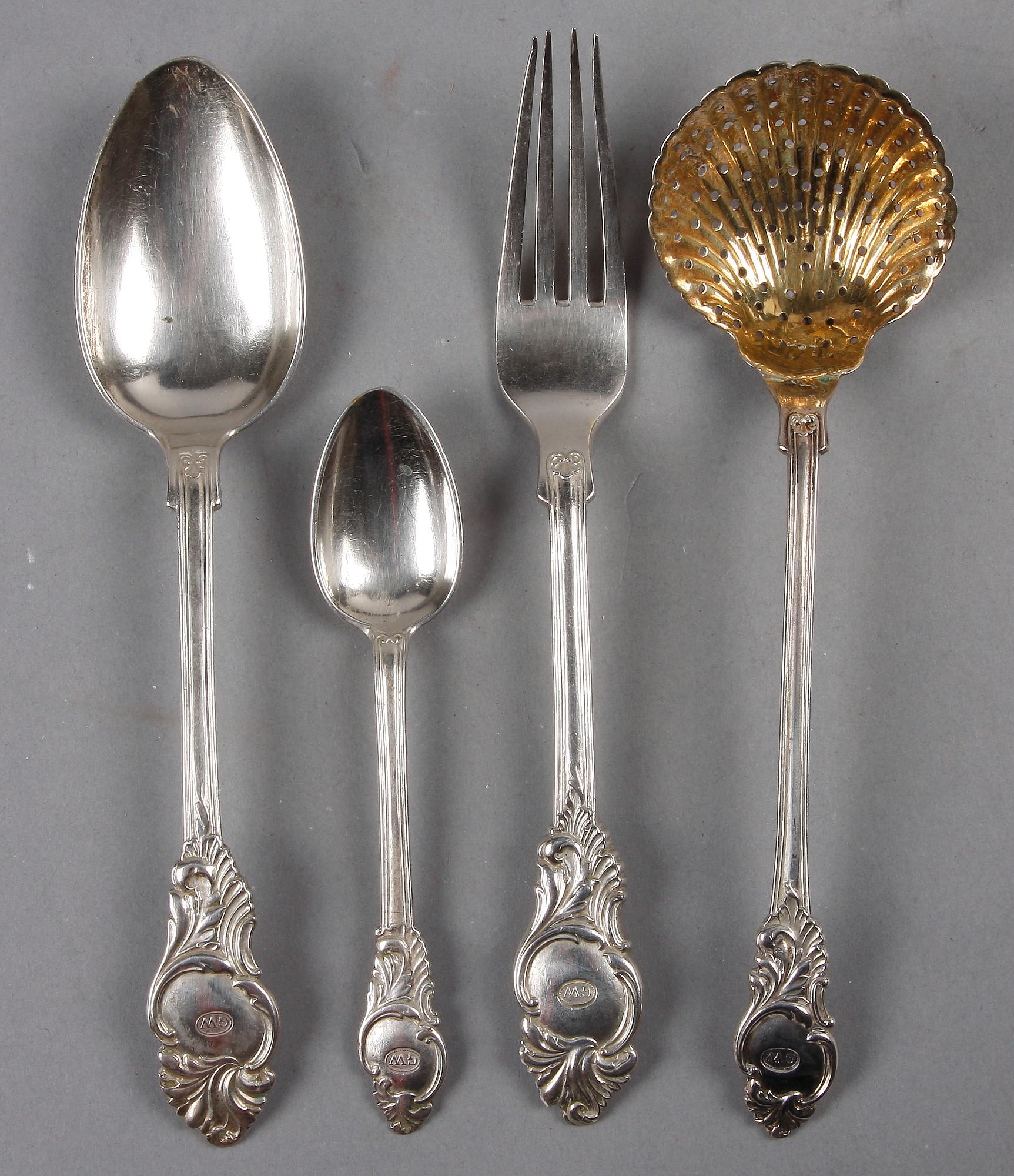 BESTICK, 23 delar, silver, Gustaf Theodor Folcker o Gustaf Möllenborg Stockholm 1847-59. Tot vikt 1425 gram.