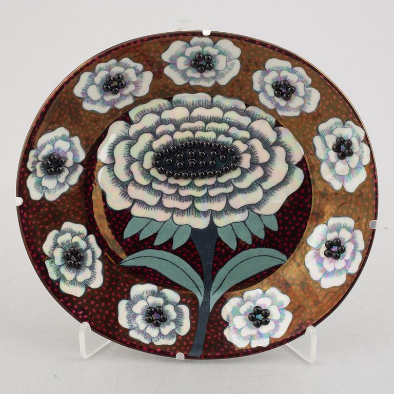 Birger Kaipiainen, a 'Fiori' porcelain dish, Arabia, Finland 1983.