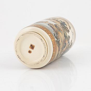A satsuma-ware vase, Japan, 20th century.