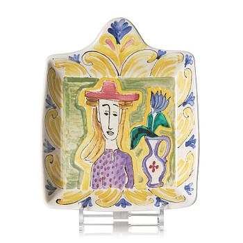 155. Birger Kaipiainen, a glazed ceramic dish, Arabia, Finland 1940s.