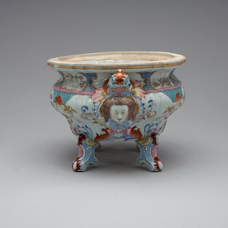 A rare large, finely painted tureen with cover and stand, Qing dynasty, Qianlong (1736-95).