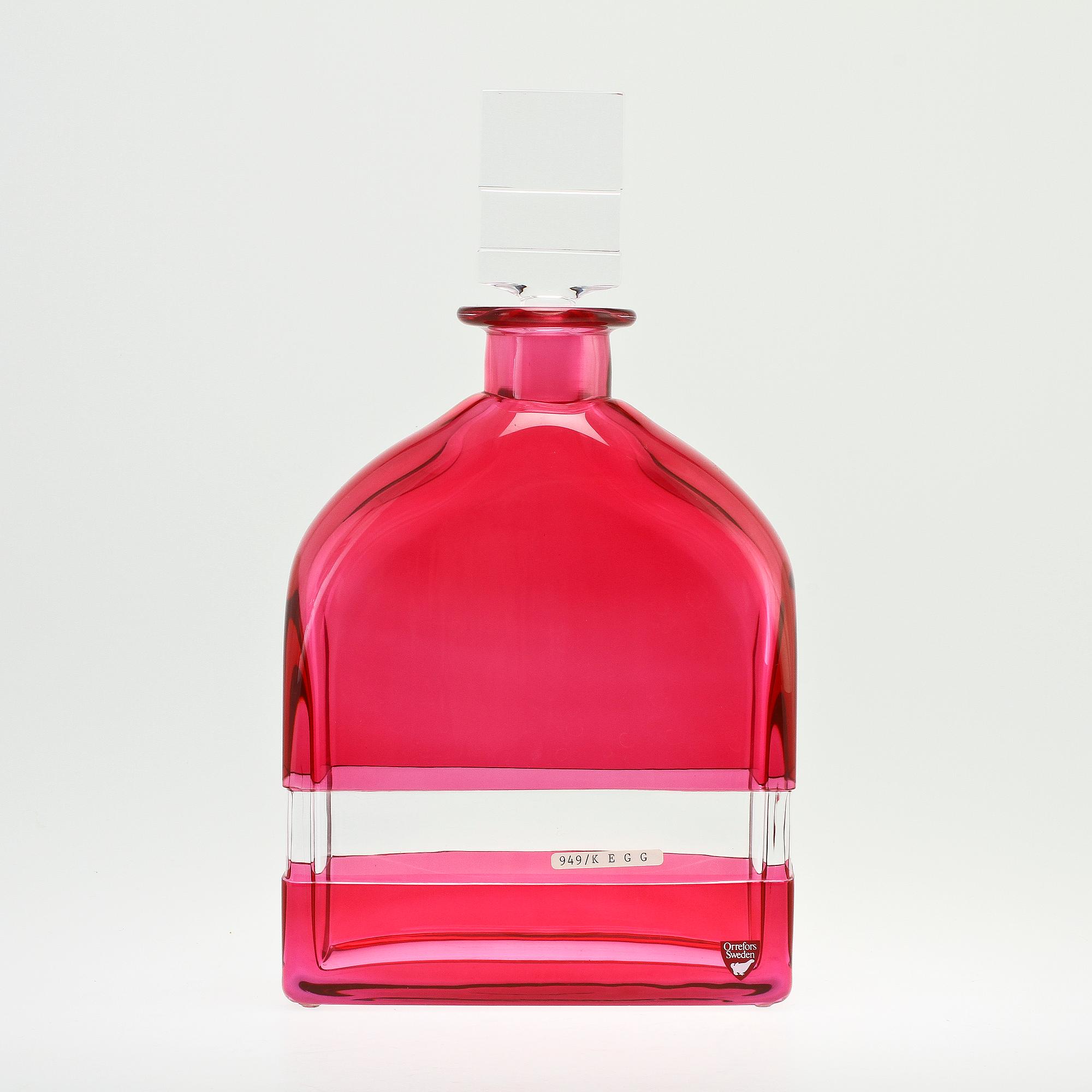 KARAFF, glas, "Rosor"/"Roses", Helén Krantz, Orrefors Gallery, 1990.