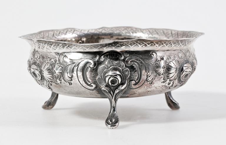 KONFEKTSKÅL, silver, Henry Holland, London, England, 1868. Vikt ca 134 gr.