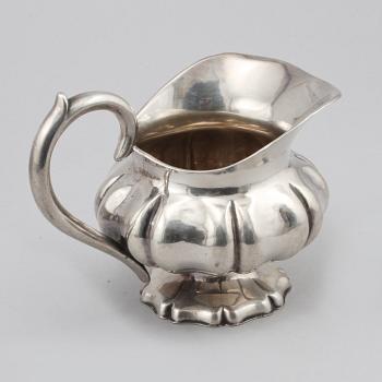 PARTI SILVER, 14 delar, delvis Sverige och England, 1800- och 1900-tal, total vikt ca 611 g.